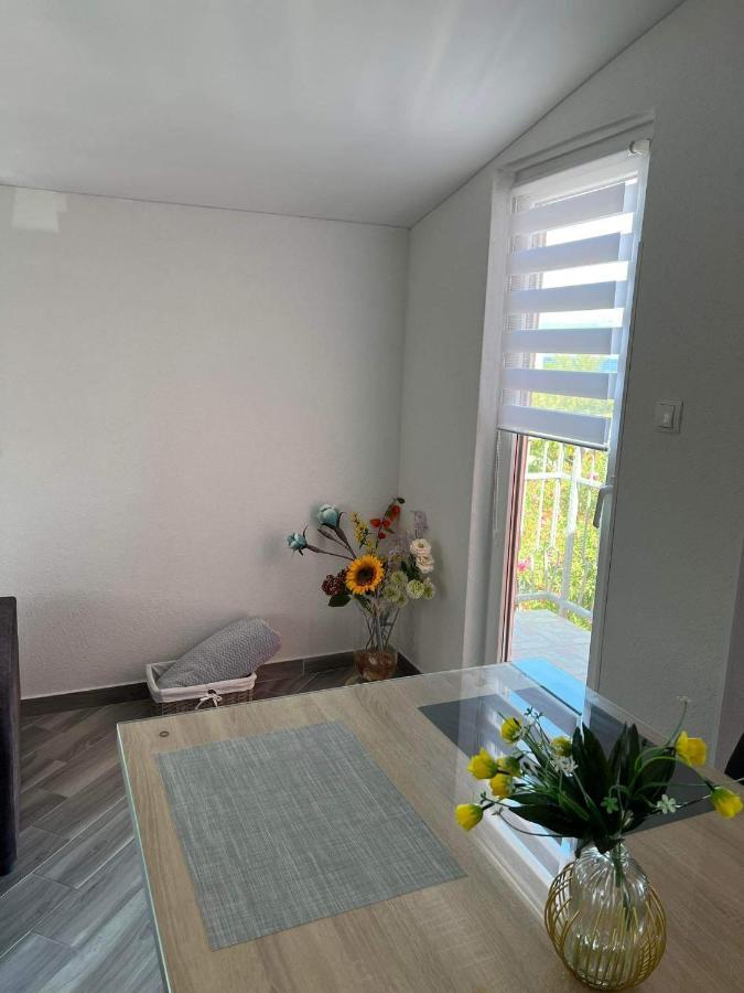 Apartment ˝Soleil˝ Vir Exterior photo