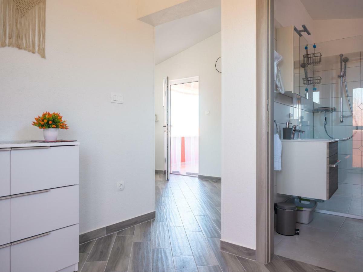 Apartment ˝Soleil˝ Vir Exterior photo
